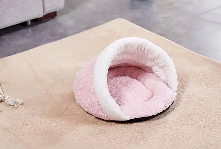 Washable Winter Triangle Cat Sleeping Bag Kennel