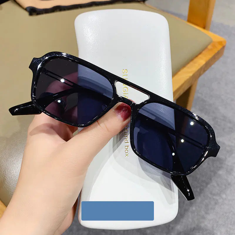 Chic Hollow Oval Sunglasses - Unisex