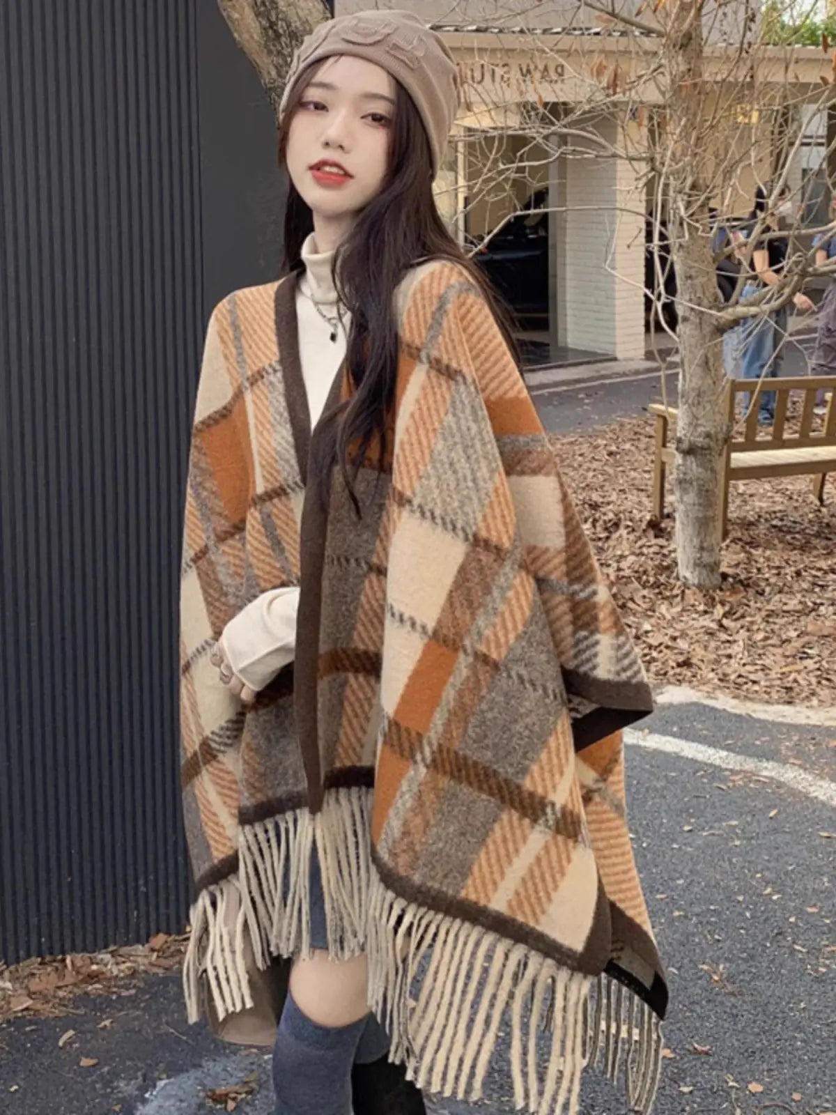 UK Plaid Chic Shawl Cape for Women