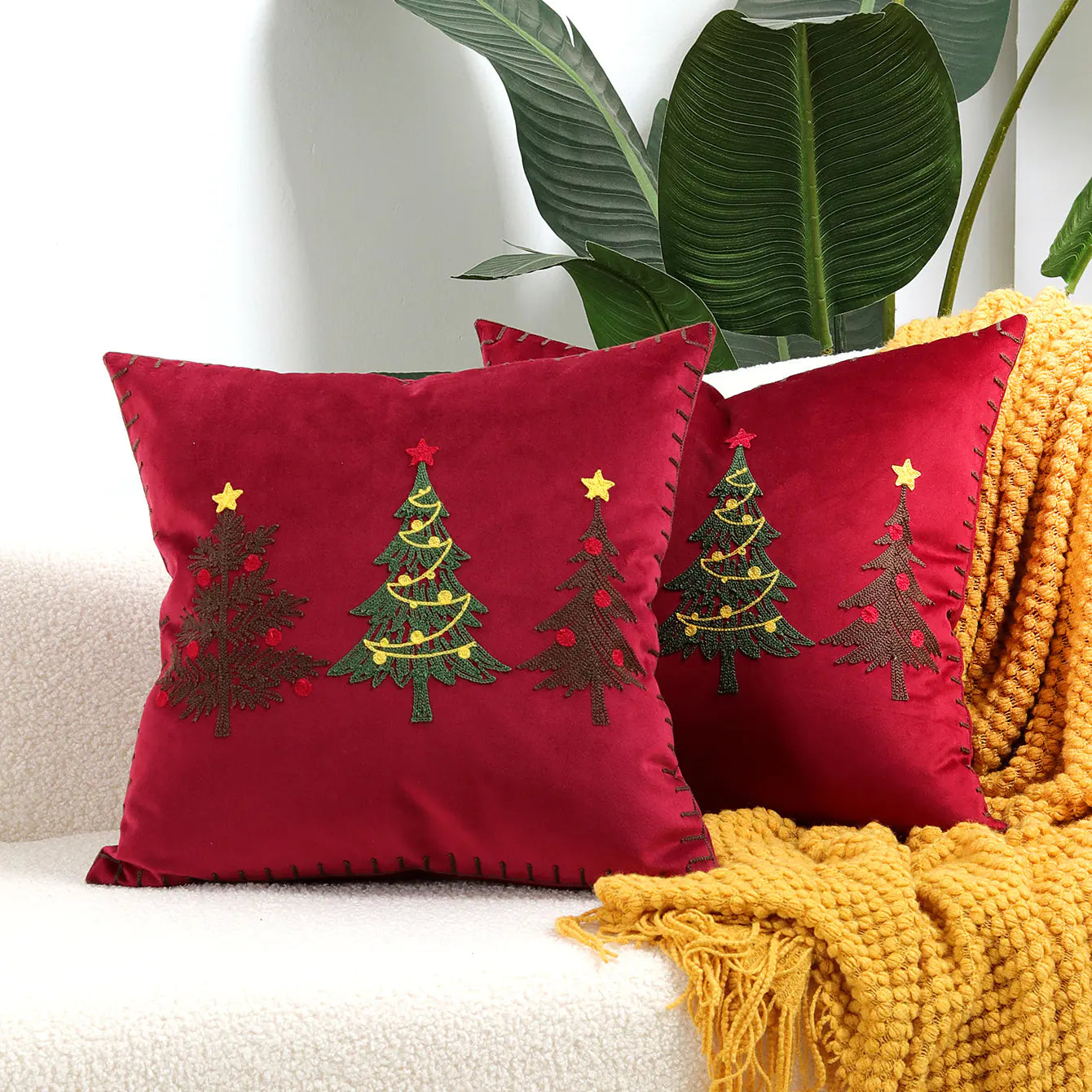 Festive Reindeer Christmas Pillow Cover 45x45 cm