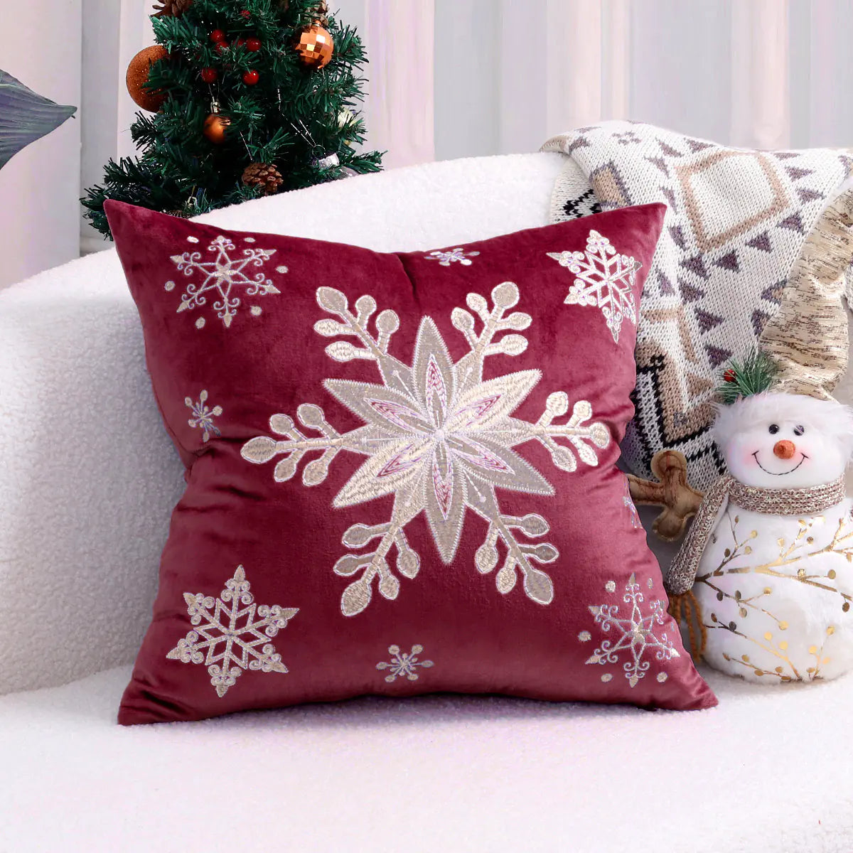 Festive Reindeer Christmas Pillow Cover 45x45 cm