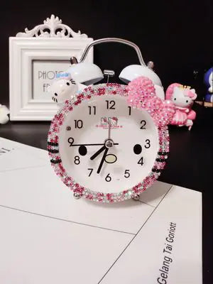 KT Cat Silent Diamond Clock