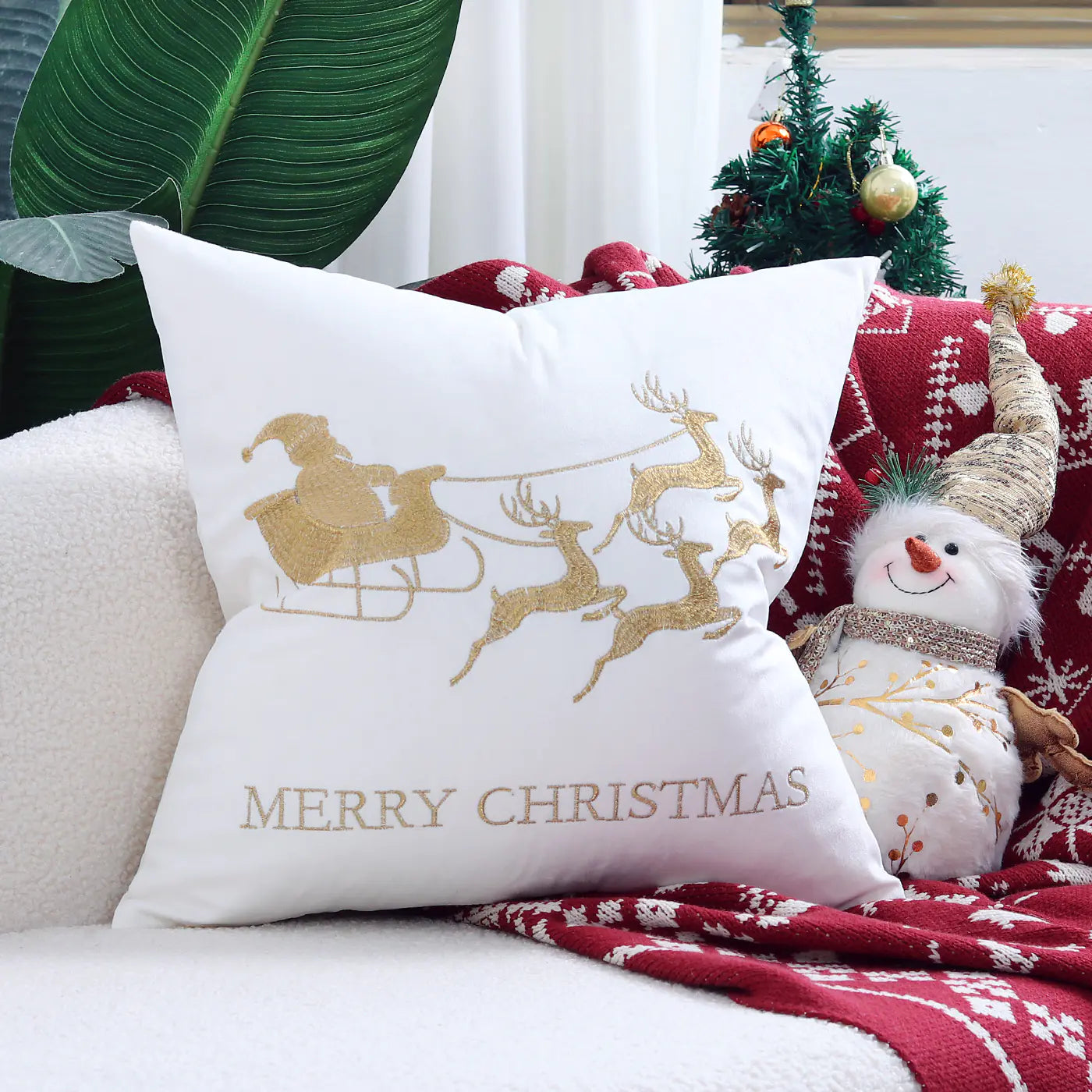 Festive Reindeer Christmas Pillow Cover 45x45 cm