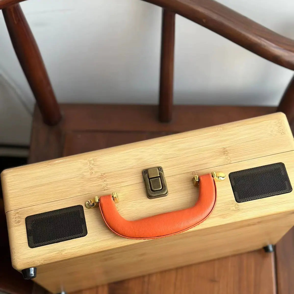 Retro Bamboo Bluetooth Turntable