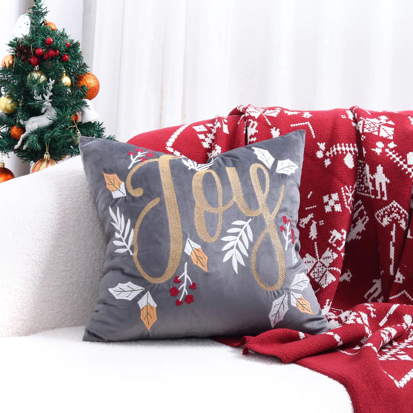 Festive Reindeer Christmas Pillow Cover 45x45 cm