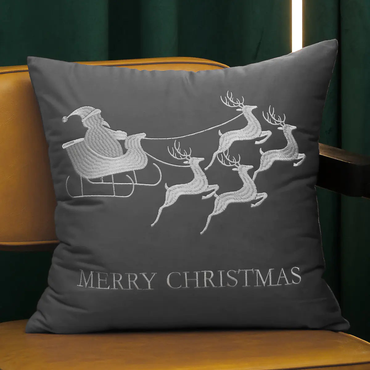 Festive Reindeer Christmas Pillow Cover 45x45 cm