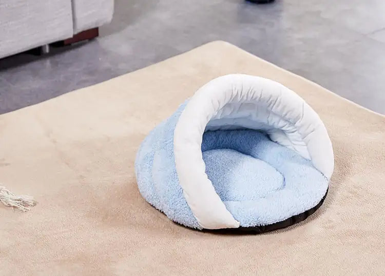 Washable Winter Triangle Cat Sleeping Bag Kennel