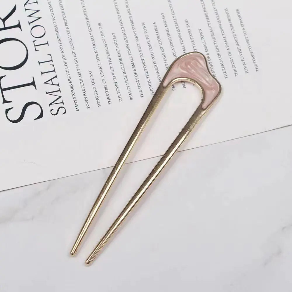 Elegant Shell-Inspired Hair Fork