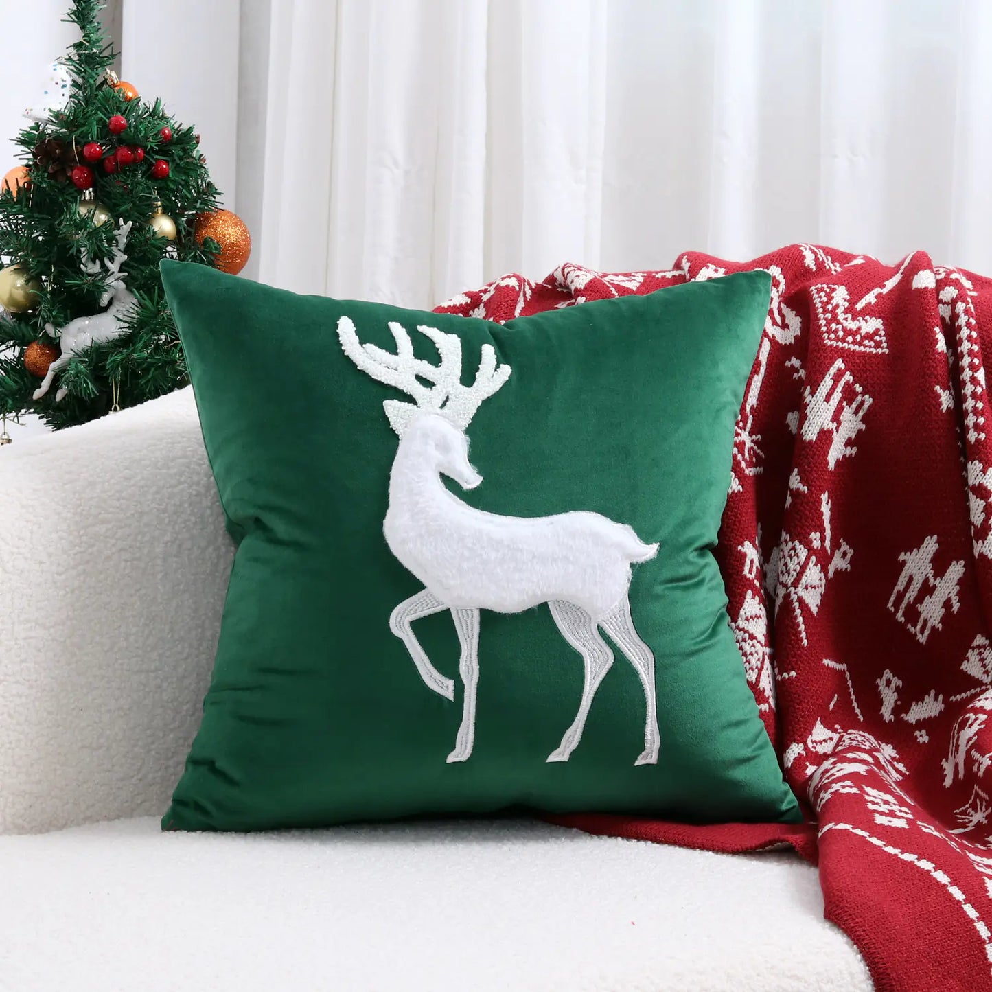 Festive Reindeer Christmas Pillow Cover 45x45 cm