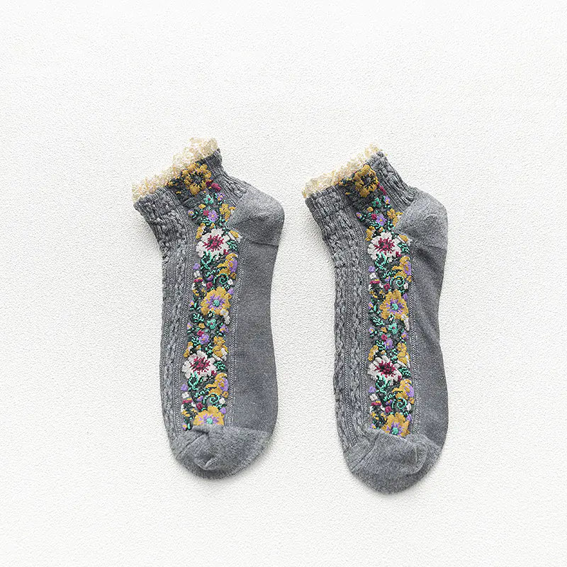 Women's Retro Floral Lace Cotton Boat Socks