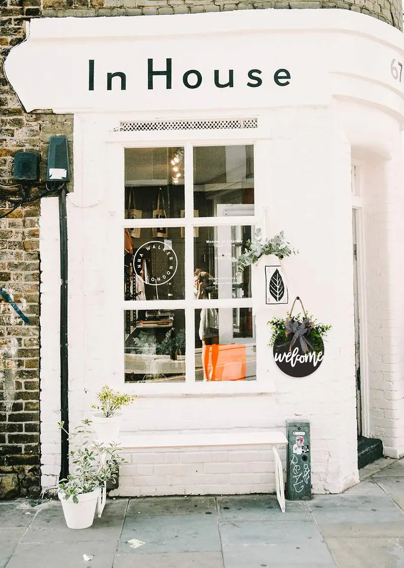 Circular Wooden Greeting Plaque for Door